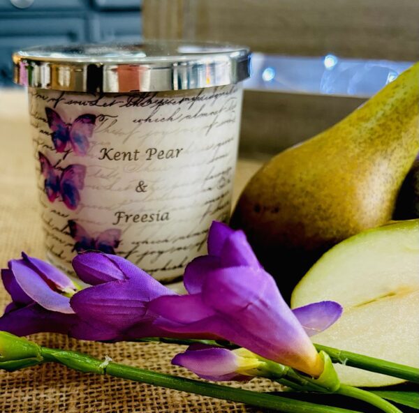 kent pear & freesia scented candle with lid