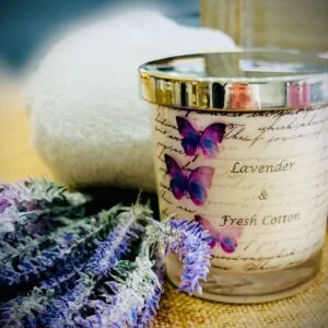 lavender & fresh cotton scented candle